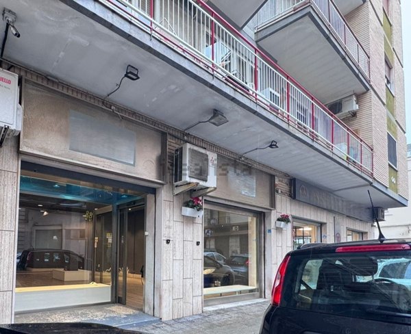 negozio in affitto a Monopoli in zona Centro Storico