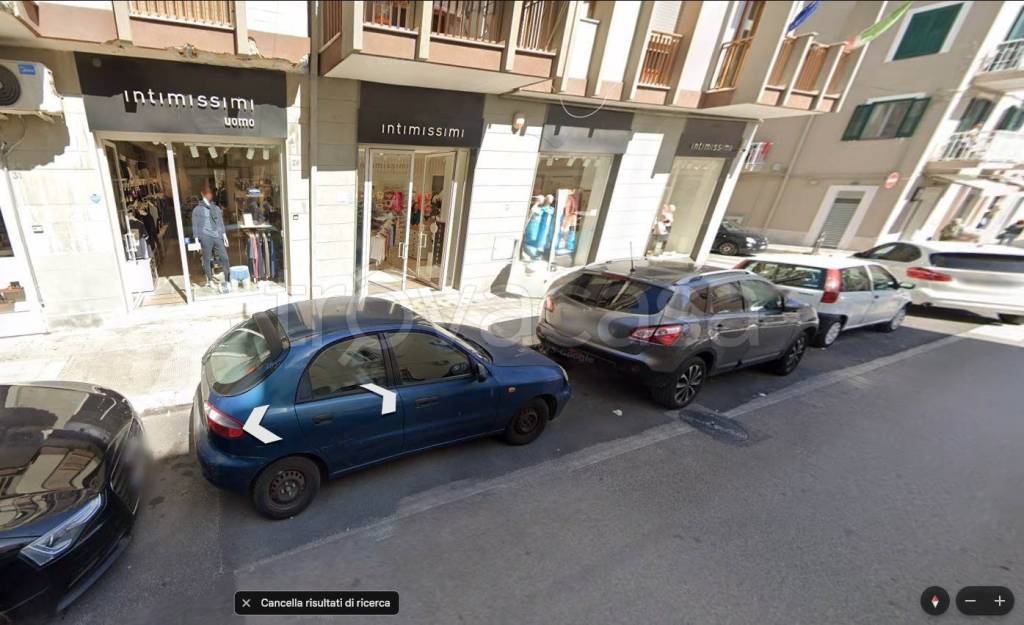 negozio in affitto a Monopoli in zona Centro Storico