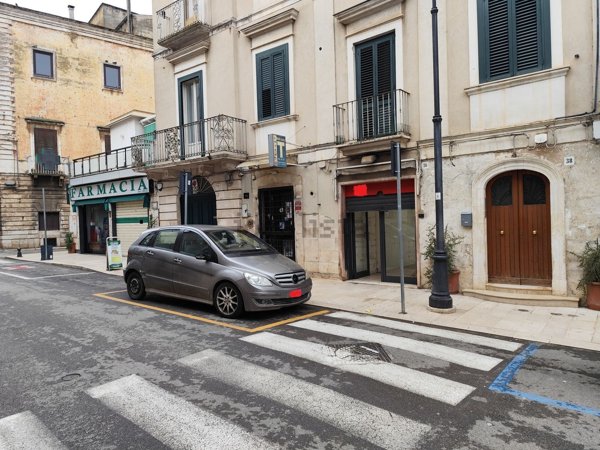 locale commerciale in affitto a Noicattaro