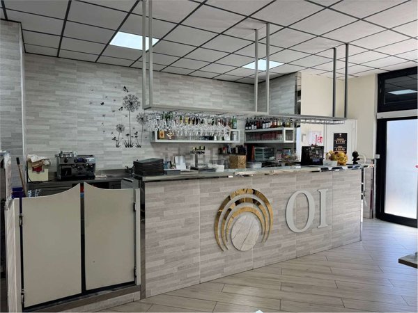 negozio in affitto a Noicattaro