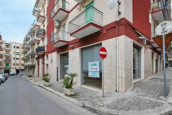 negozio in affitto a Putignano