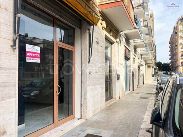 negozio in affitto a Putignano
