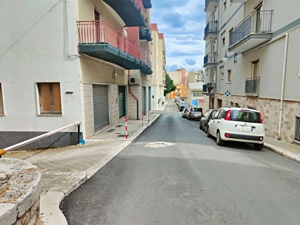 locale di sgombero in affitto a Putignano