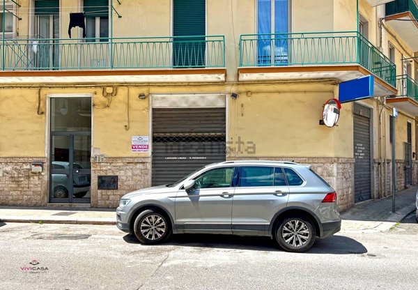 locale commerciale in affitto a Putignano