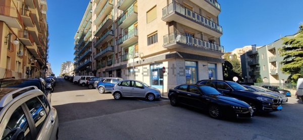 locale commerciale in affitto a Putignano