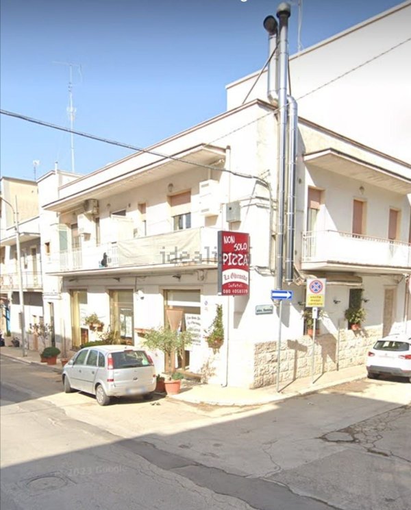 locale commerciale in affitto a Putignano