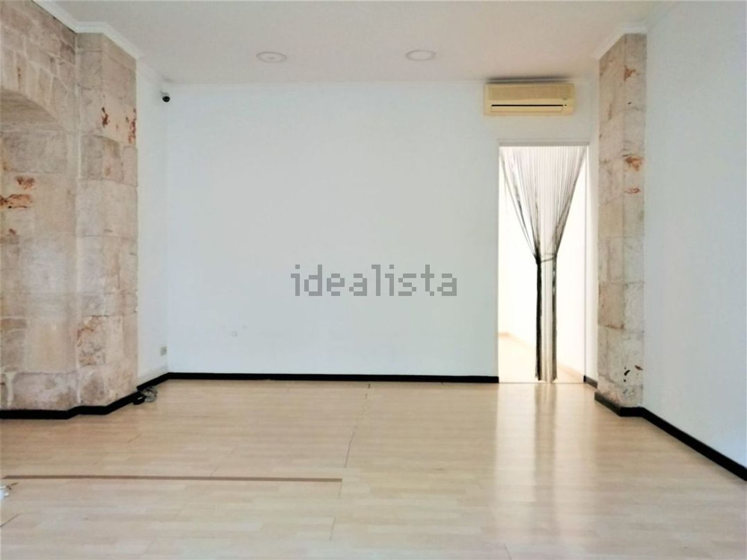 locale commerciale in affitto a Putignano