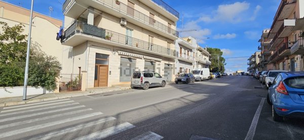 locale commerciale in affitto a Putignano