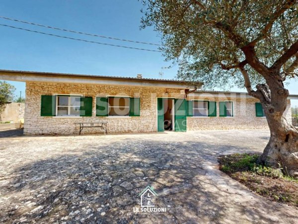 casa indipendente in affitto a Putignano