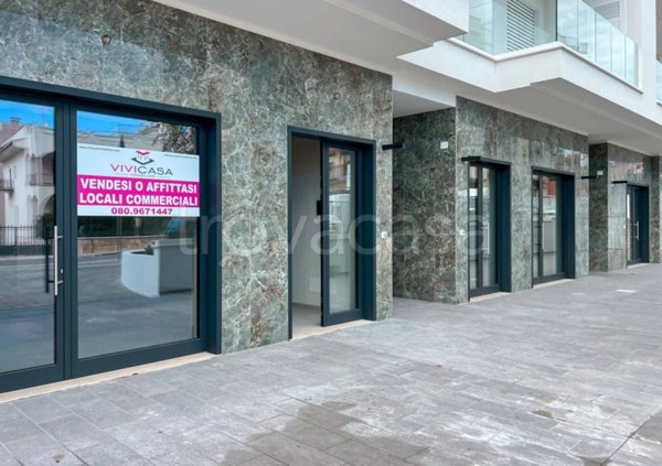 locale commerciale in affitto a Putignano
