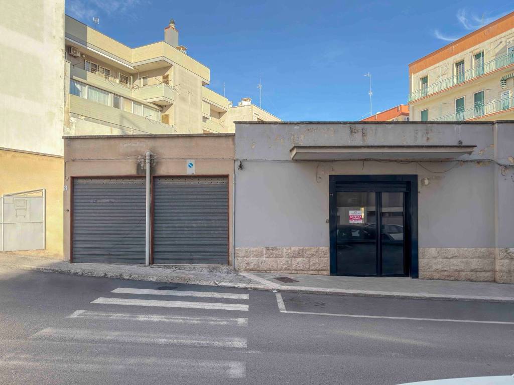 negozio in affitto a Putignano