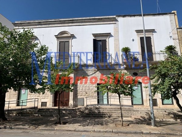 locale commerciale in affitto a Ruvo di Puglia