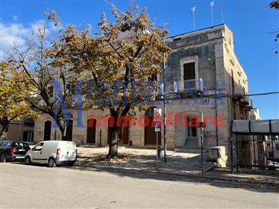locale commerciale in affitto a Ruvo di Puglia