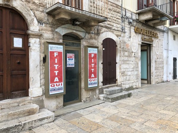 locale commerciale in affitto a Ruvo di Puglia
