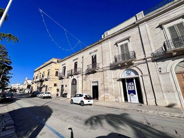 locale commerciale in affitto a Ruvo di Puglia