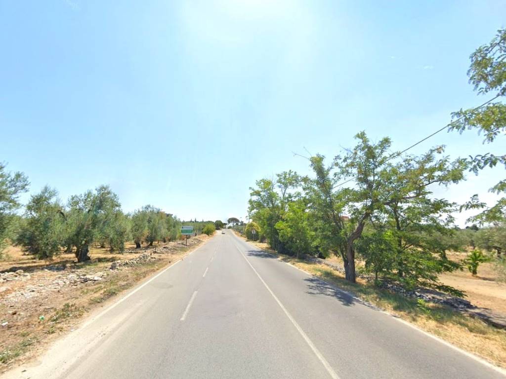 locale commerciale in affitto a Ruvo di Puglia