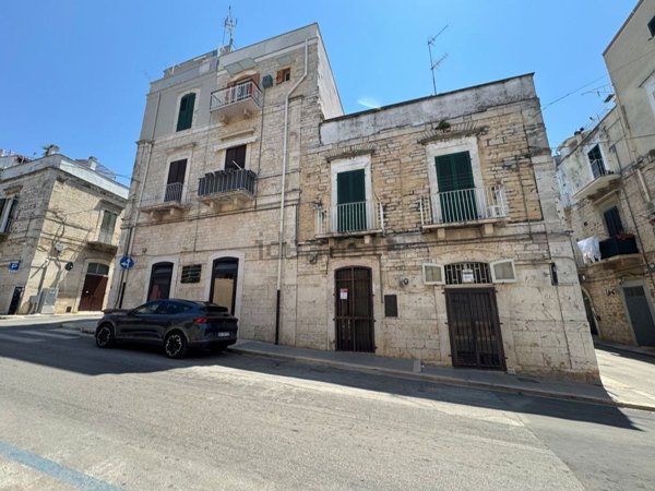 locale commerciale in affitto a Ruvo di Puglia