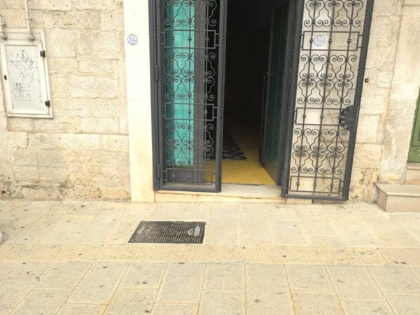 negozio in affitto a Santeramo in Colle