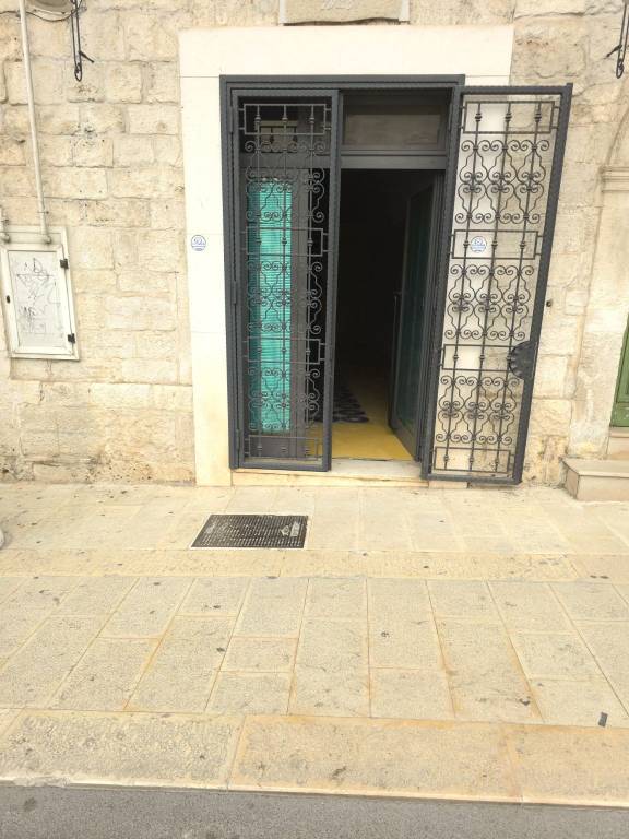 negozio in affitto a Santeramo in Colle