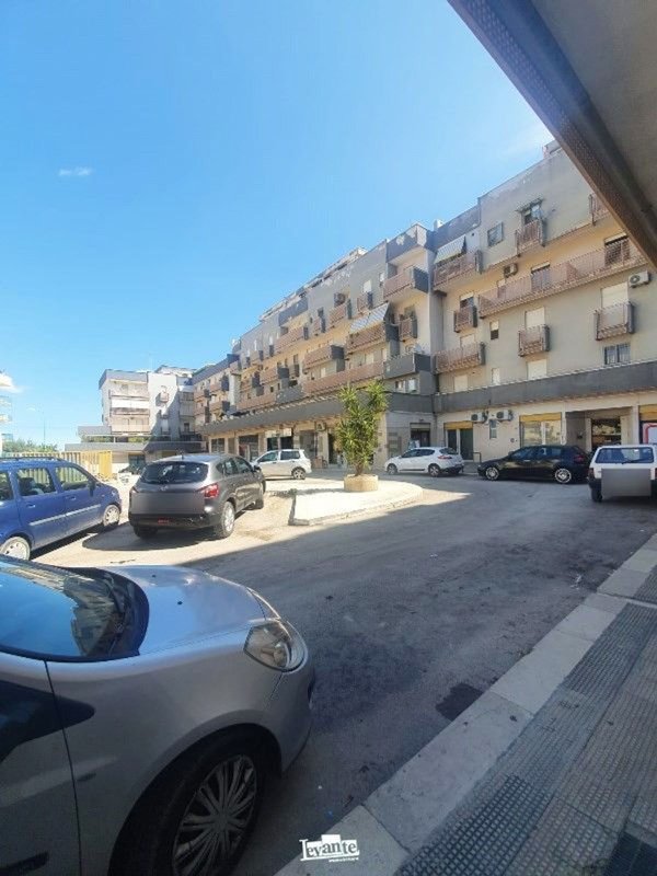 locale commerciale in affitto a Terlizzi