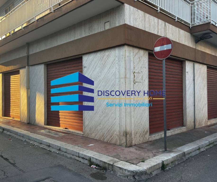 negozio in affitto a Triggiano