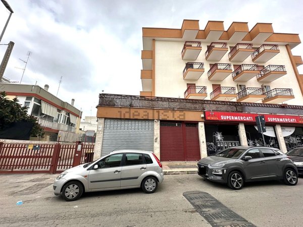 locale commerciale in affitto a Triggiano