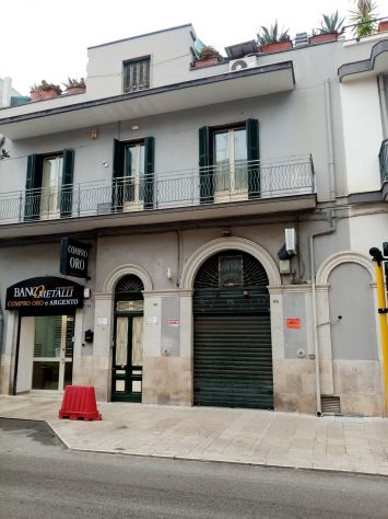 locale commerciale in affitto a Triggiano