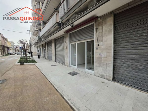 negozio in affitto a Triggiano