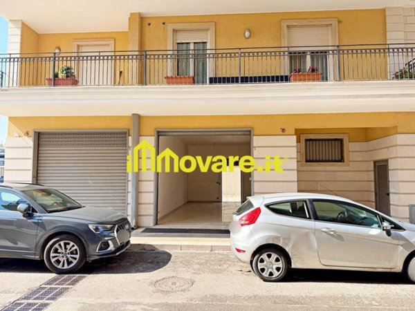 locale commerciale in affitto a Triggiano