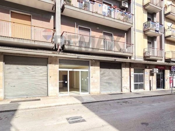 locale commerciale in affitto a Triggiano