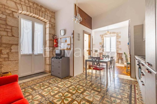 appartamento in affitto a Turi