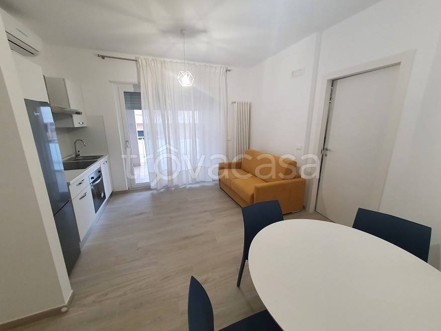 appartamento in affitto a Turi