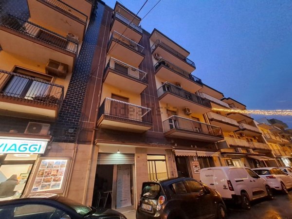 locale commerciale in affitto a Valenzano