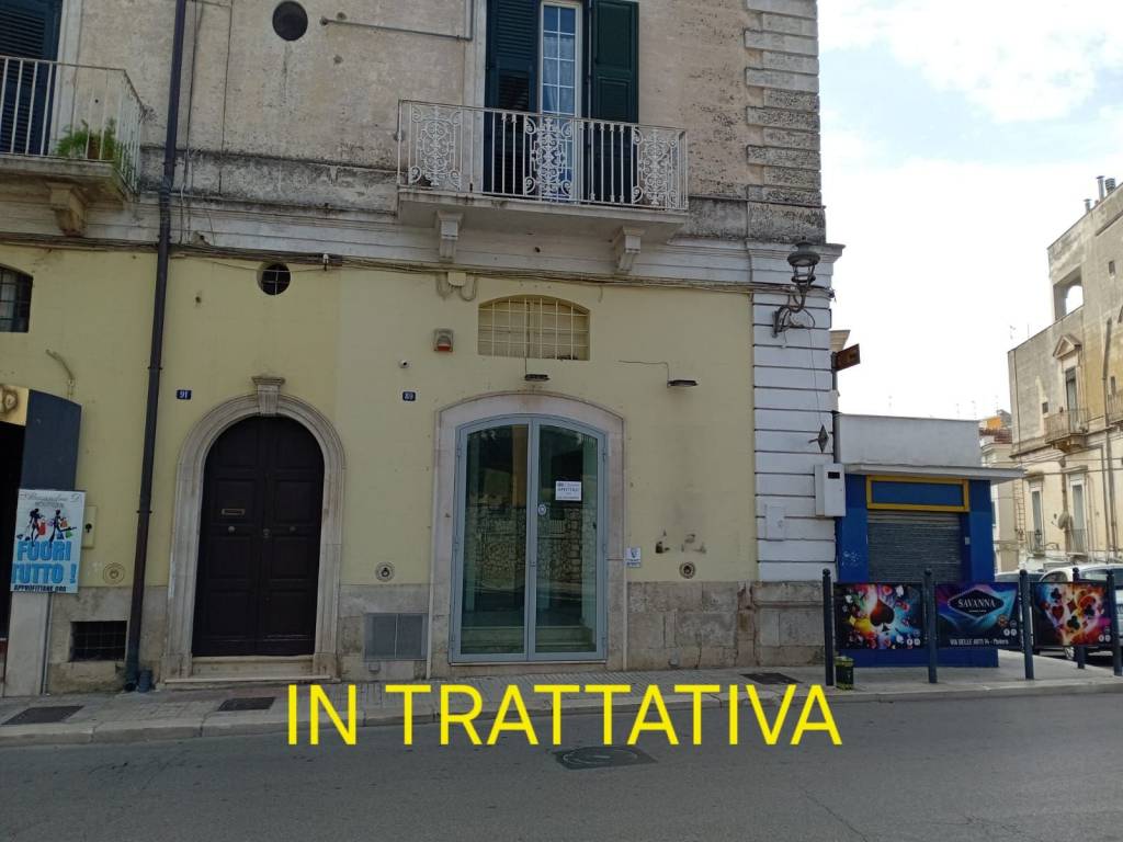 negozio in affitto a Castellaneta