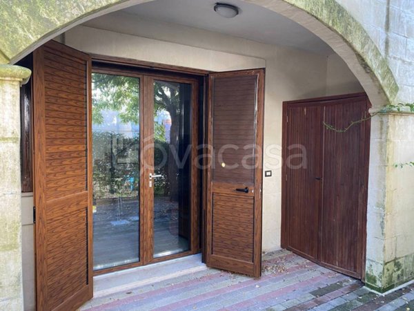 casa indipendente in affitto a Castellaneta