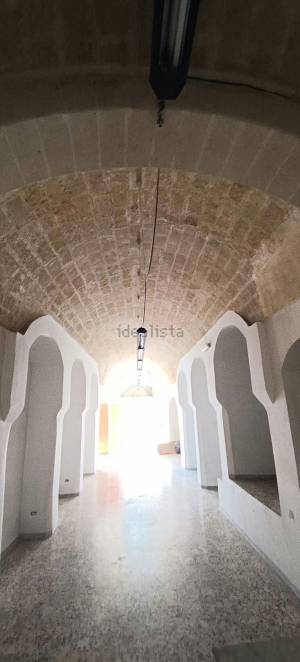 locale commerciale in affitto a Castellaneta