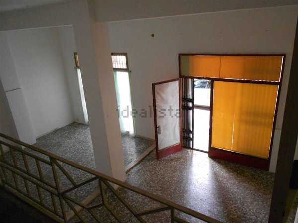locale commerciale in affitto a Crispiano