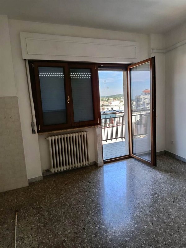 appartamento in affitto a Crispiano