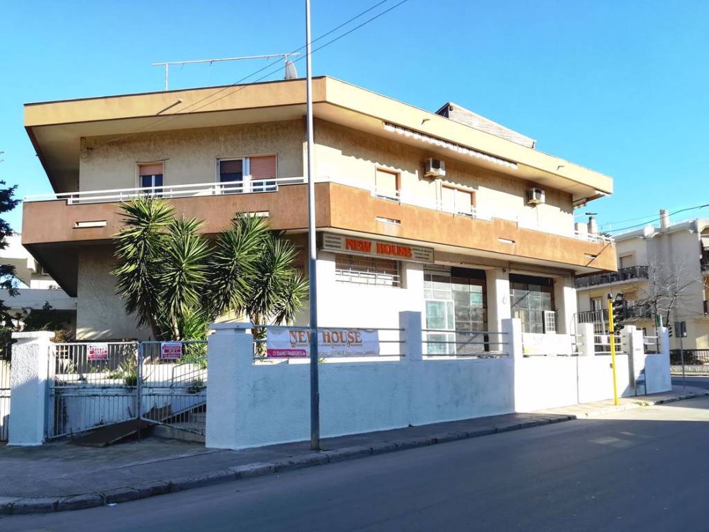 negozio in affitto a Grottaglie