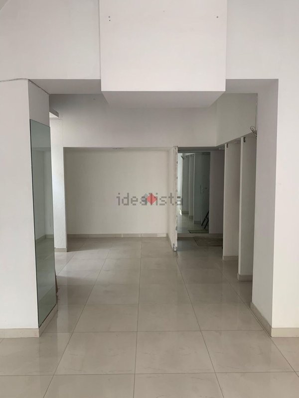locale commerciale in affitto a Grottaglie
