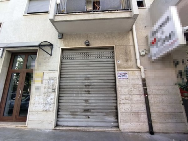 locale commerciale in affitto a Grottaglie