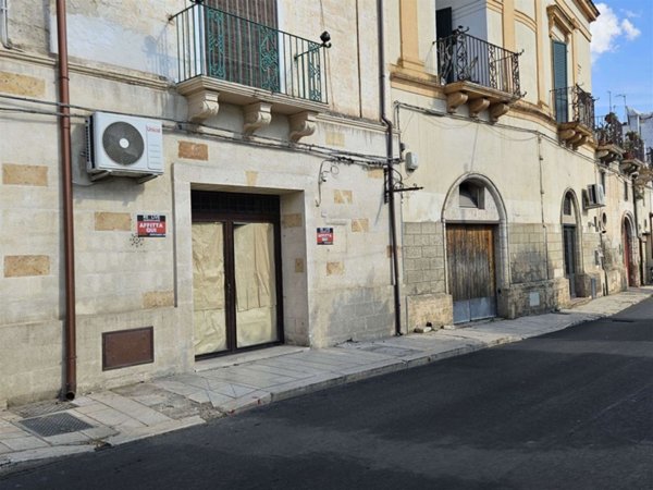 negozio in affitto a Grottaglie