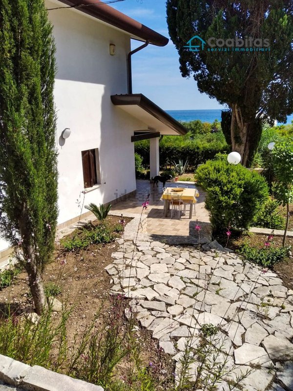 casa indipendente in affitto a Leporano in zona Marina di Leporano