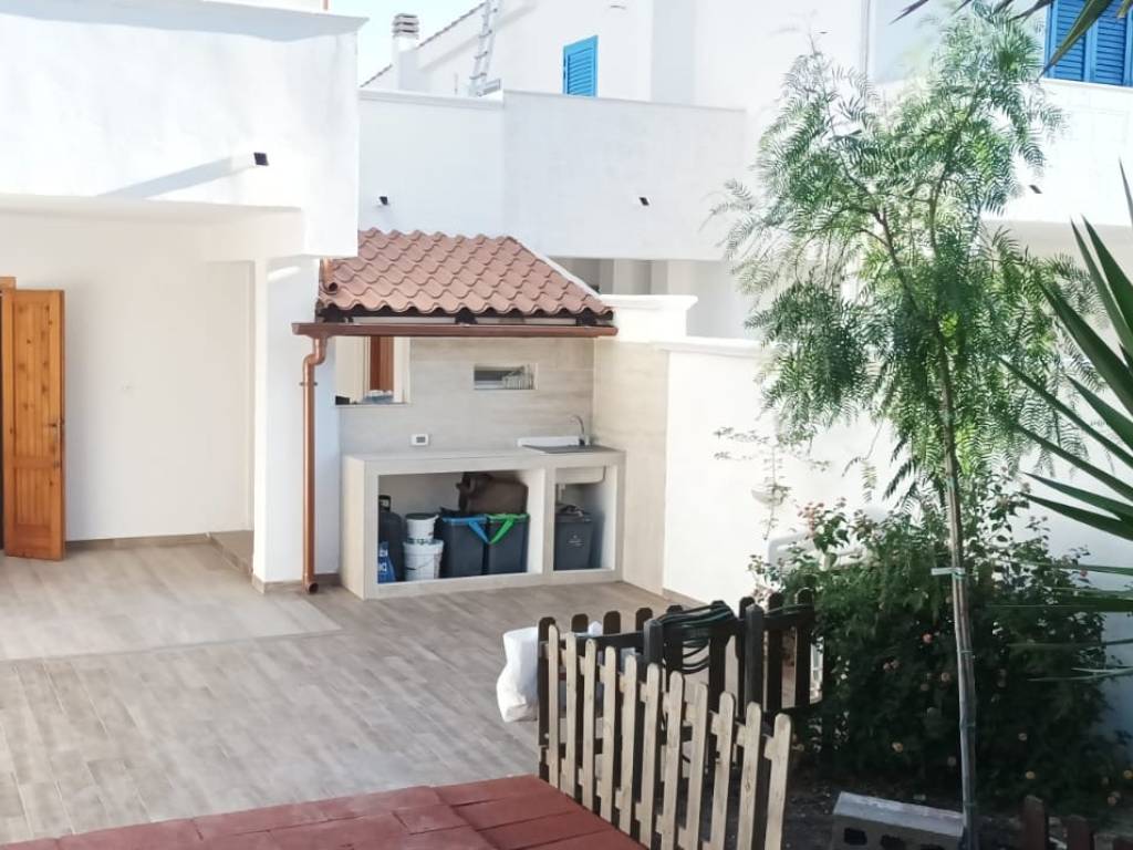 casa indipendente in affitto a Leporano