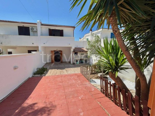 casa indipendente in affitto a Leporano