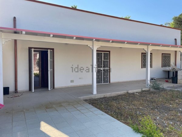 appartamento in affitto a Leporano