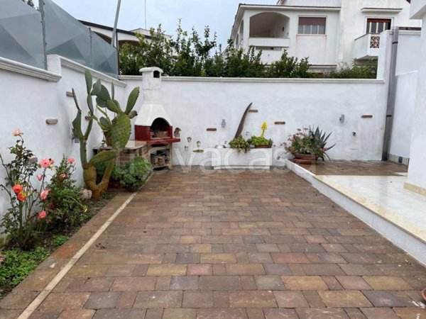 casa indipendente in affitto a Leporano