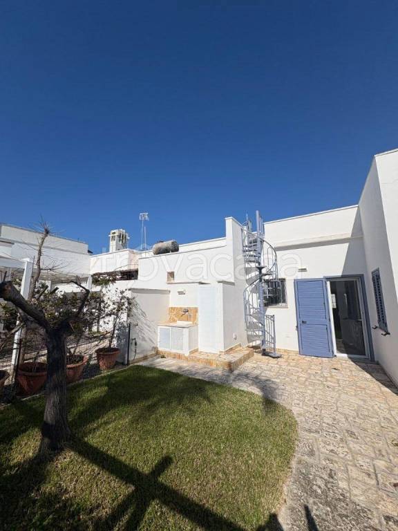 casa indipendente in affitto a Manduria in zona Torre Colimena