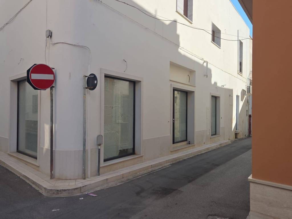 negozio in affitto a Manduria