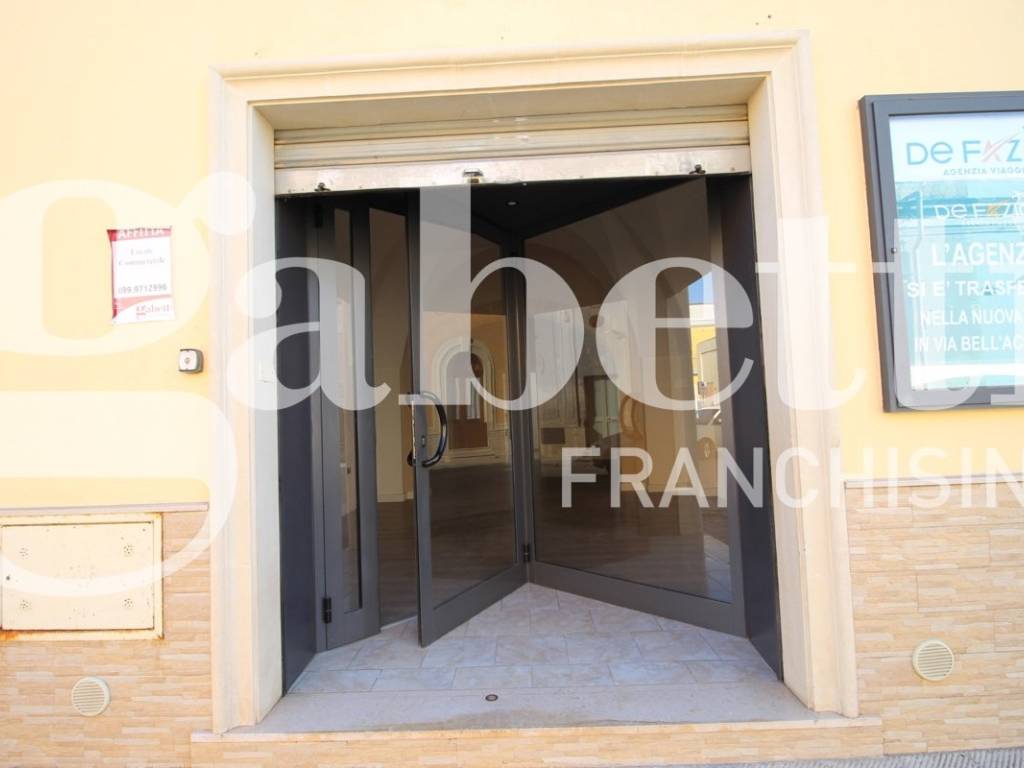 negozio in affitto a Manduria